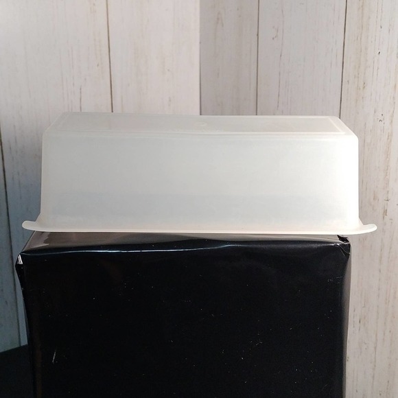Tupperware 1/4 cup Butter Savers Lid REPLACEMENT #637 (A5) - Picture 2 of 5